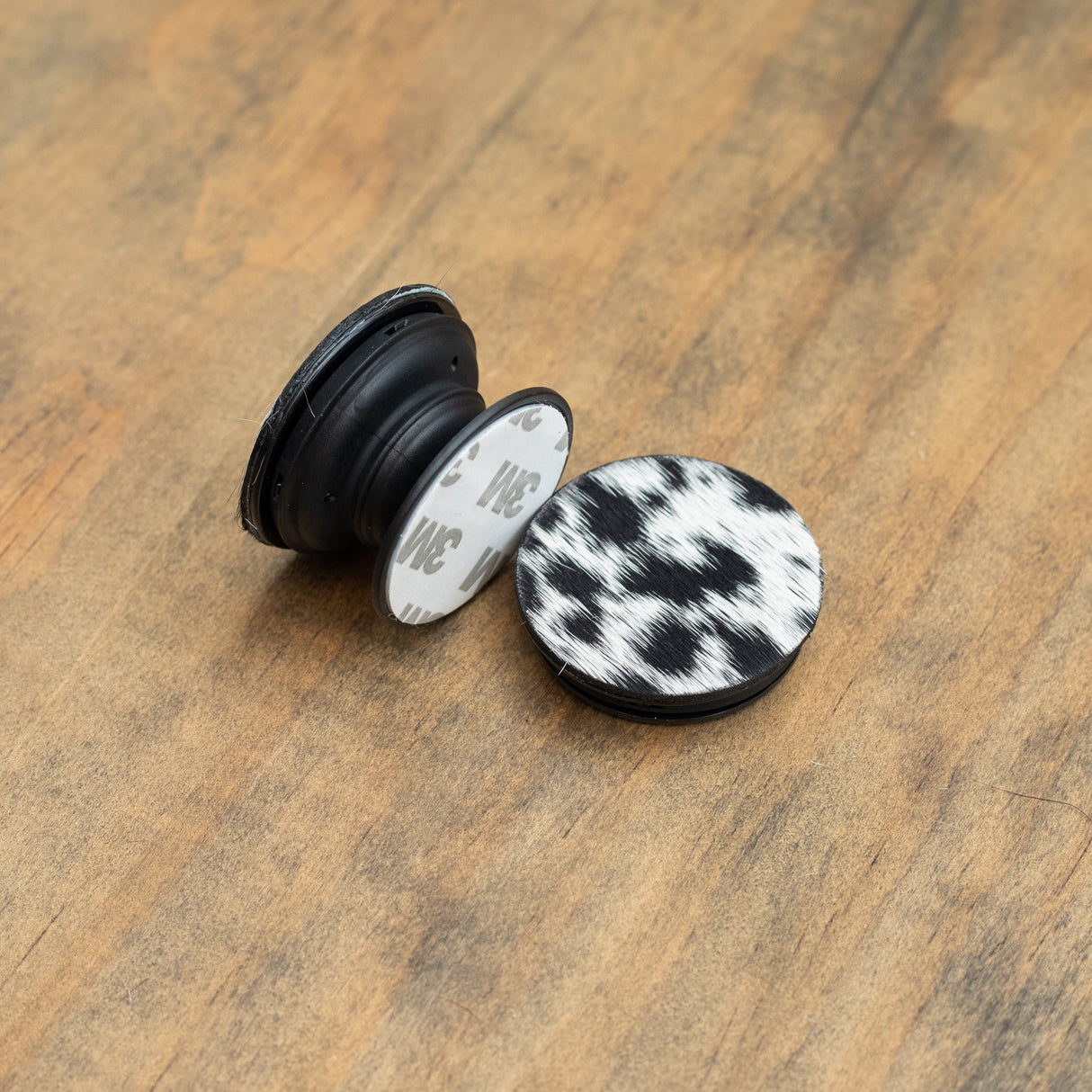 Cowhide Pop Socket