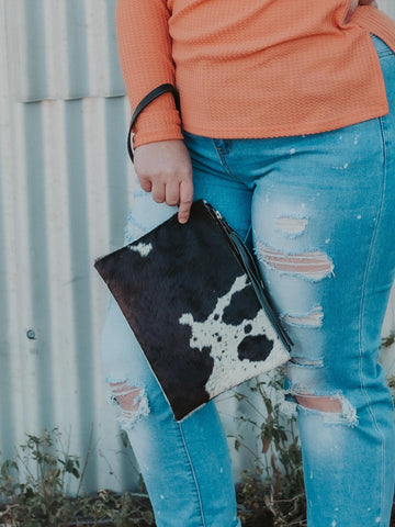 Claire Large Clutch - Black