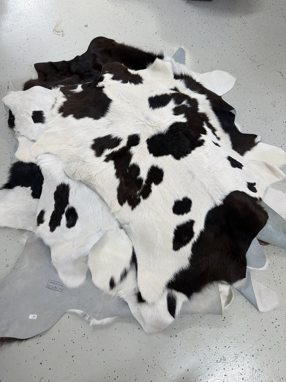 DENI Seconds | Calf Hide Floor Rug