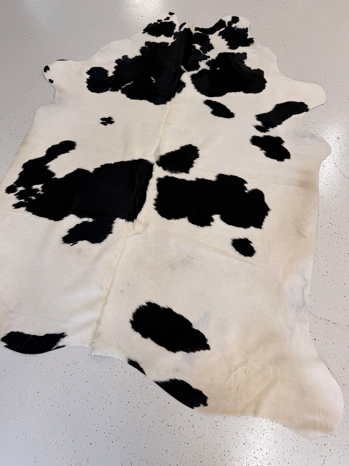 Genuine Cowhide Floor Rug 010