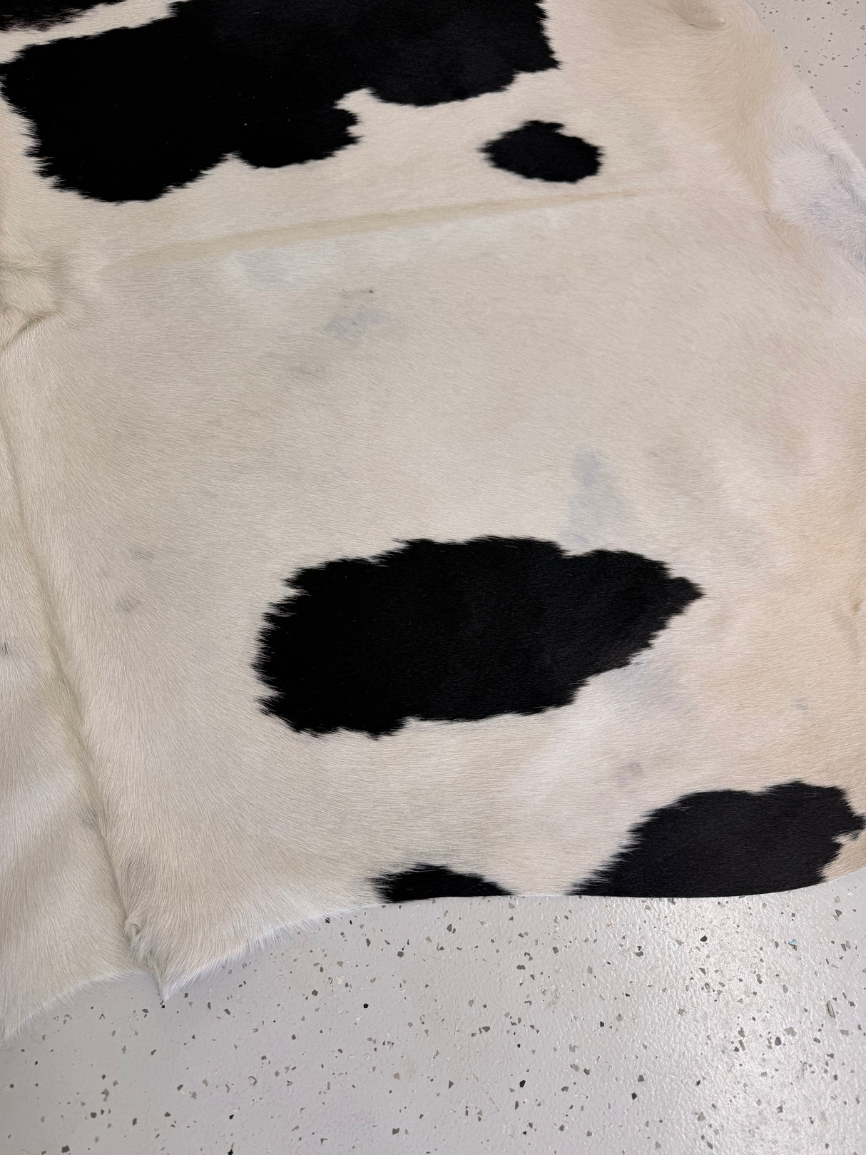Genuine Cowhide Floor Rug 010