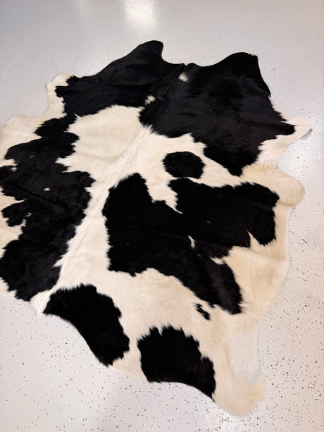 Black and White Cowhide Rug, hide #70, 157 x 174cm